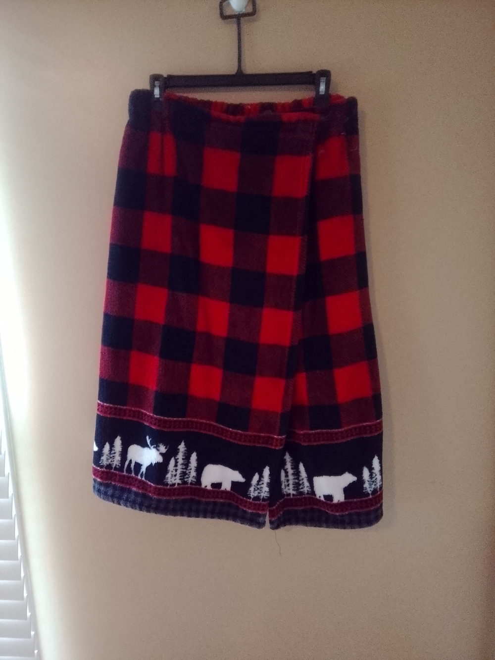 Plaid Red and Black Bath Robe Wrap with Woodland Trim